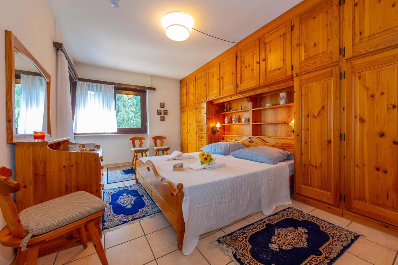 Casa Bader - Happy Rentals Riva San Vitale Exterior foto